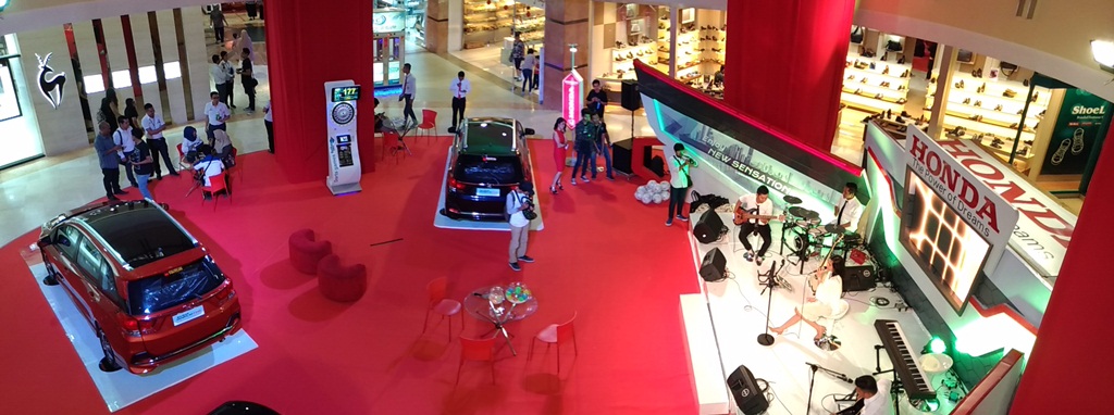 Pameran Honda sempena peluncuran New Mobilio di Mal Ska Pekanbaru