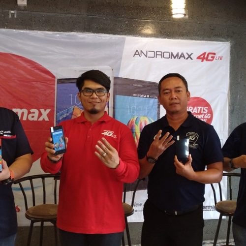 Smartfren Resmi Hadirkan 3 Andromax 4G LTE Terbaru di Pekanbaru