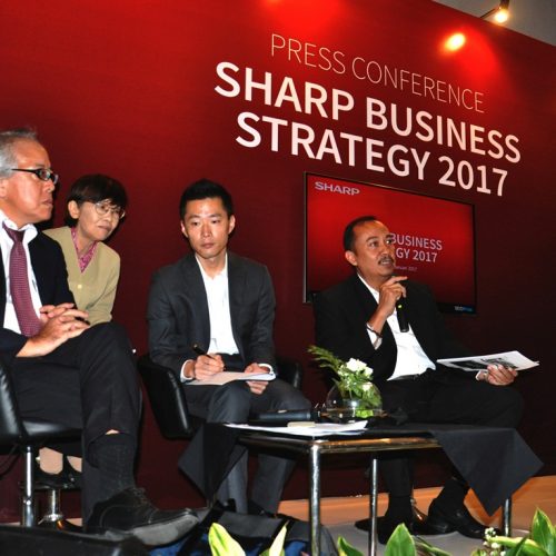 Sharp Optimis Tingkatkan Market Share di Tahun 2017